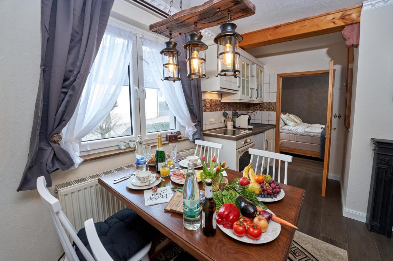 Ferienwohnungen Eifelstuben Mit Charme - Am See, Nahe Burg Ulmen Экстерьер фото